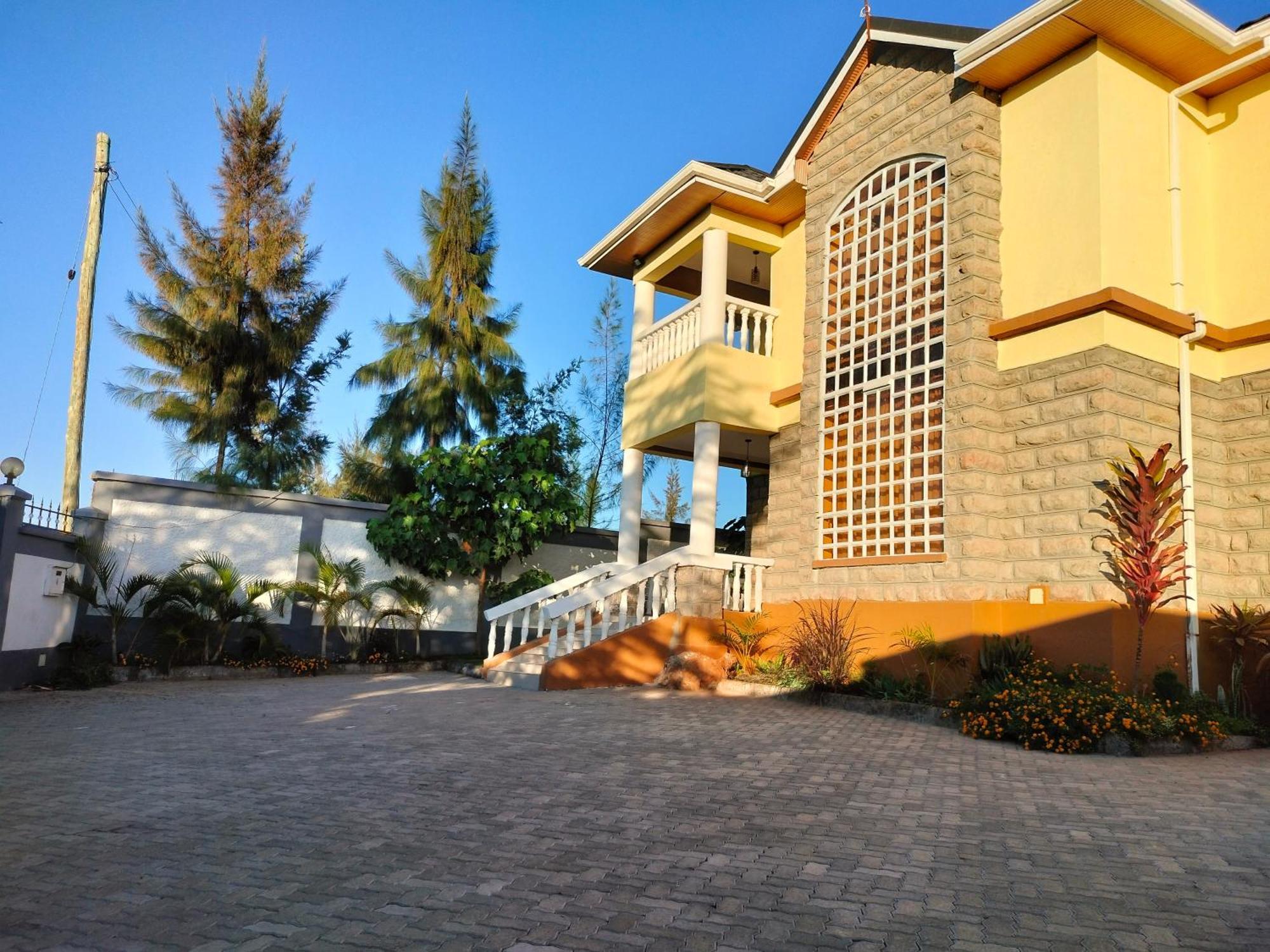 Mmmm Bed & Breakfast Athi River Exterior photo